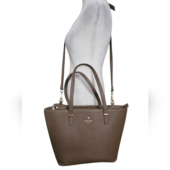 kate spade Handbags - KATE SPADE Cedar Creek Collection Leather Large Tote In Lightbrown/mauve.